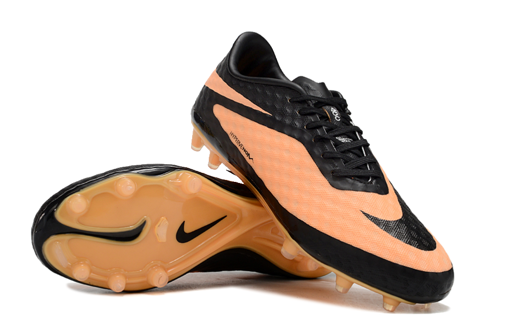 Crampons Hypervenom élite
