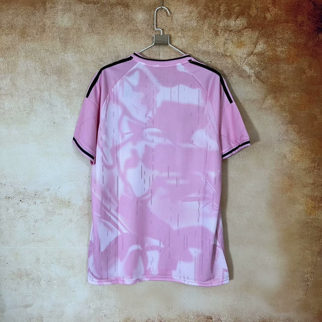 25/26 Maillot Real Madrid rose Spécial