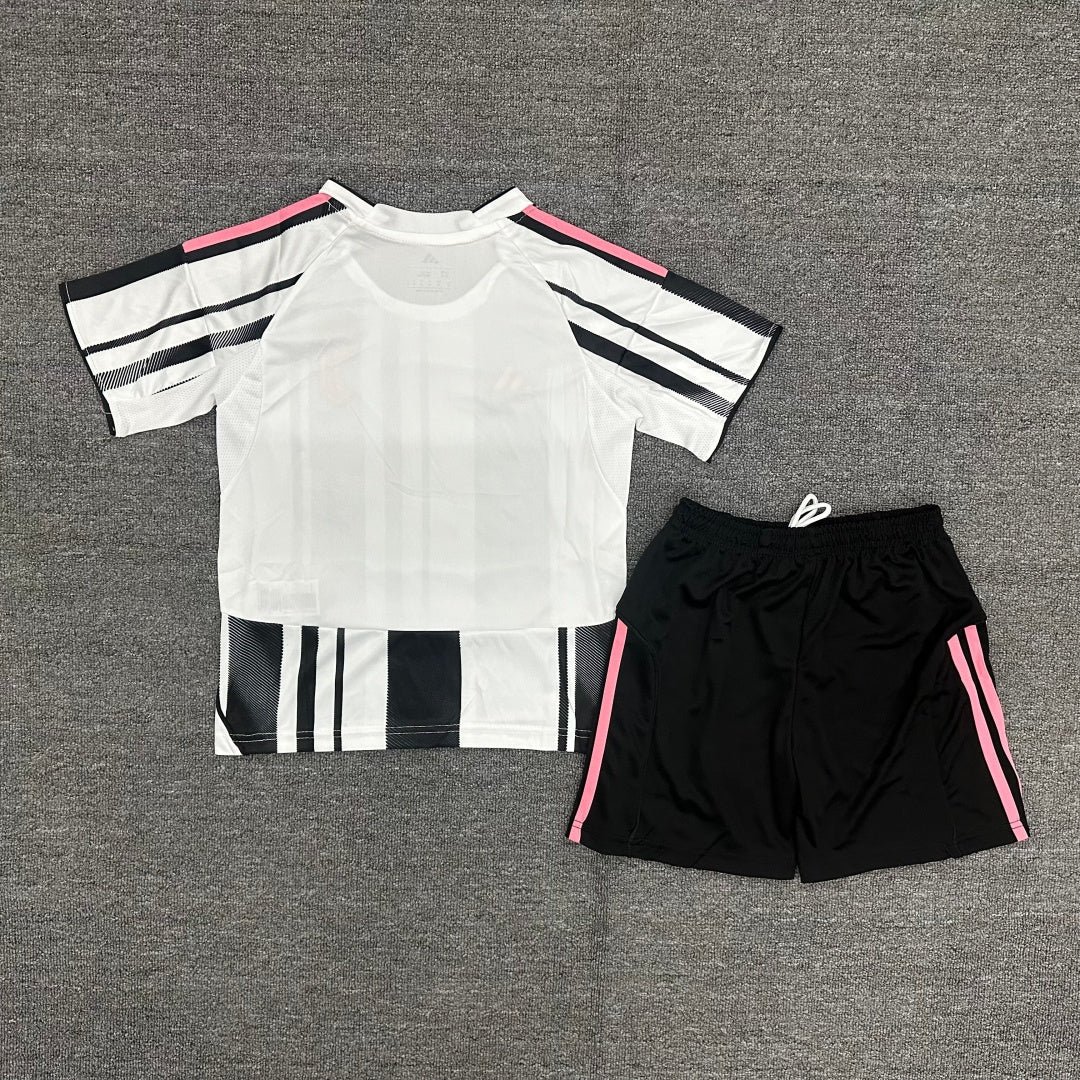 25/26 Ensemble Enfant Juventus Domicile