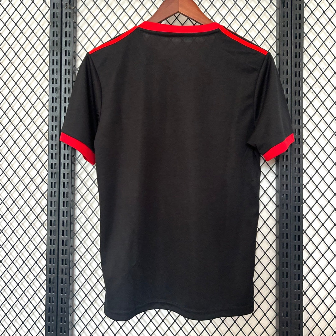 Maillot 25/26 Domicile japon  anime Spécial  1