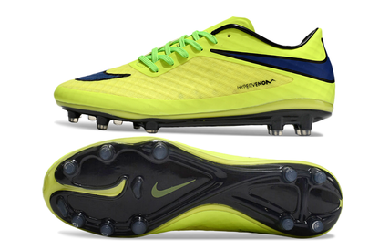Crampons Hypervenom phantom
