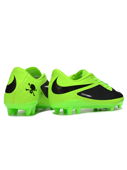 Crampons Hypervenom phantom