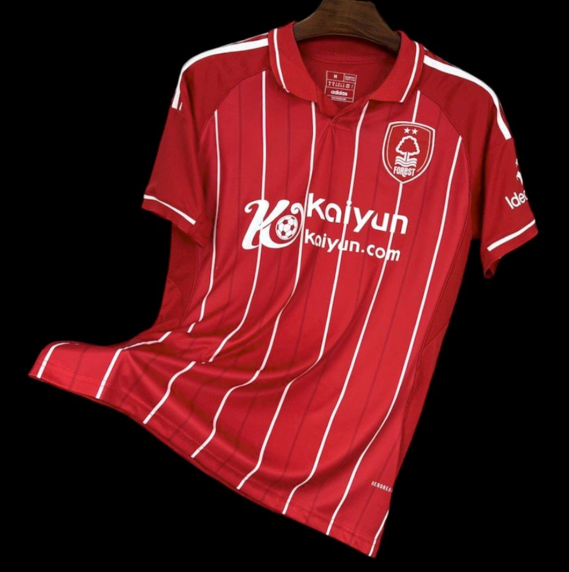 Maillot 25/26 Nottingham Forest Domicile