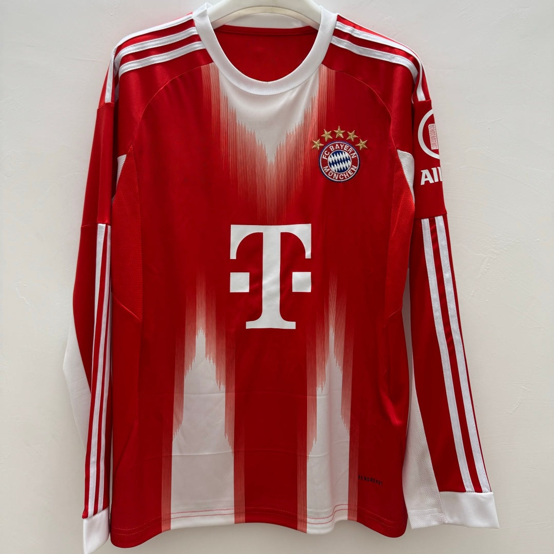 Maillot 25/26  Bayern Munich Domicile   Manches Longues