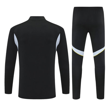 25/26 Ensemble Real Madrid black Spécial
