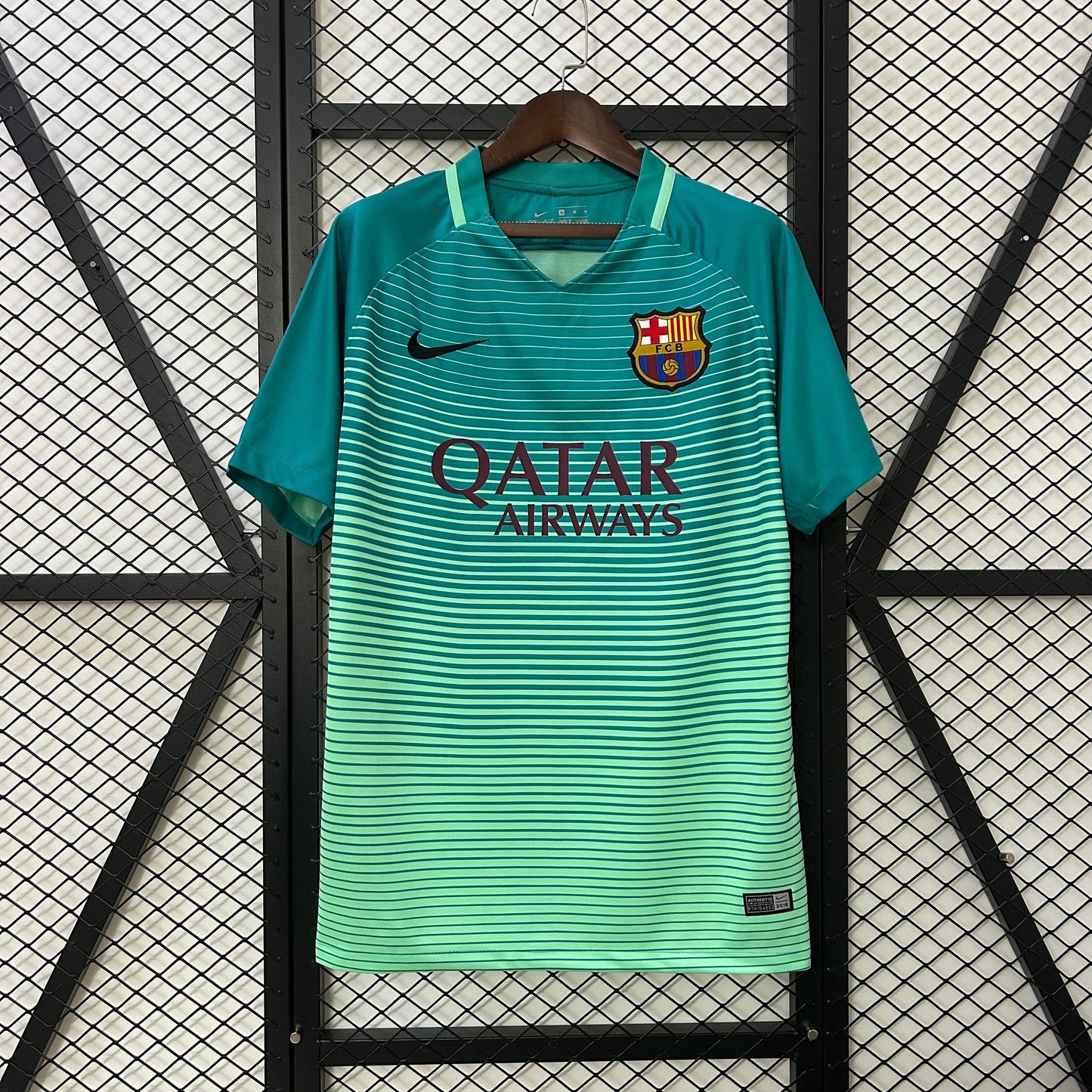 Maillot 16/17  Barcelone Rétro Third