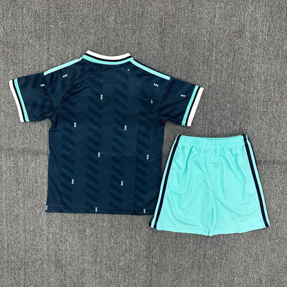 25/26 Ensemble Enfant   Allemagne Extérieur